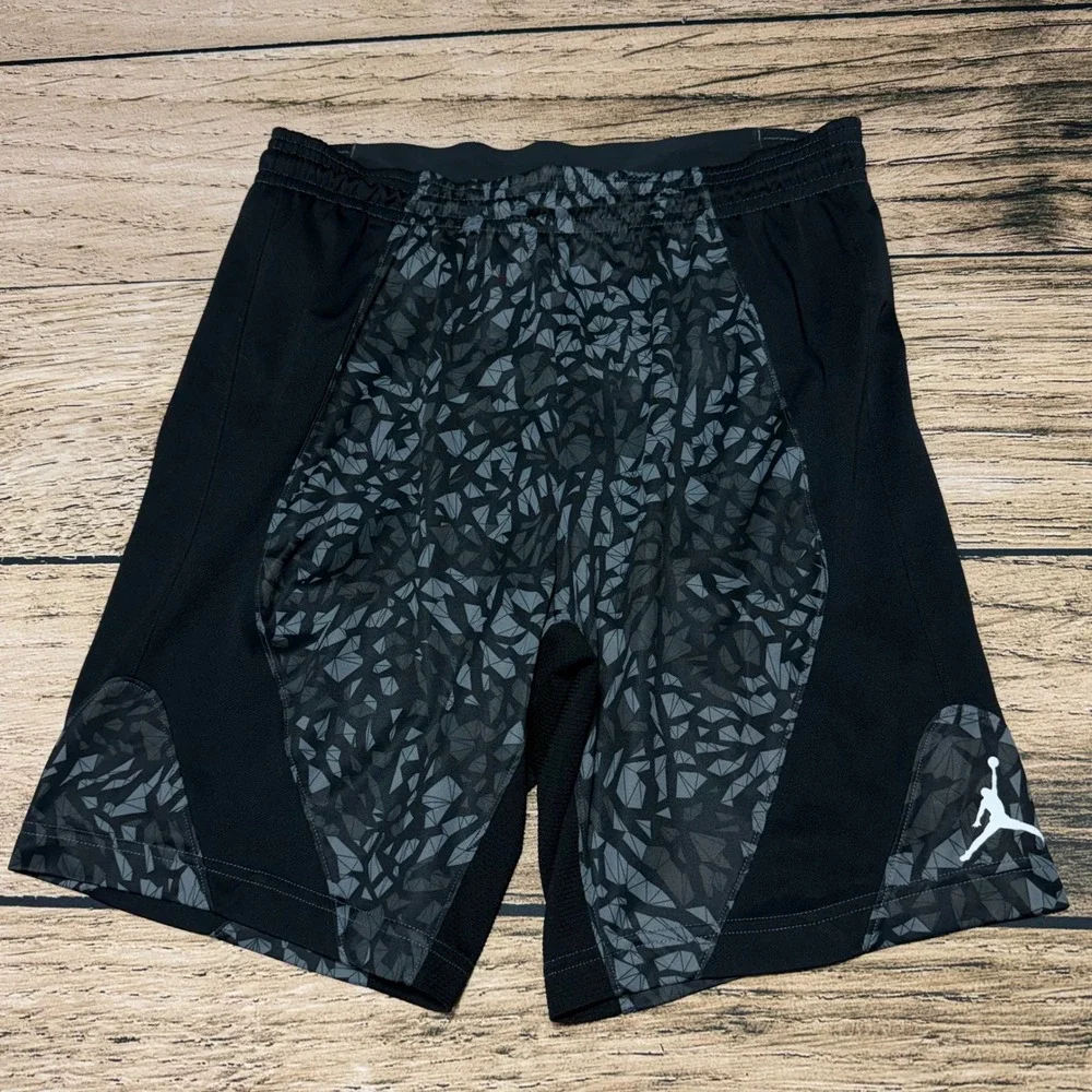 Jordan Training Shorts Mens M Black Grey Shattered Print Basketball 615072-011